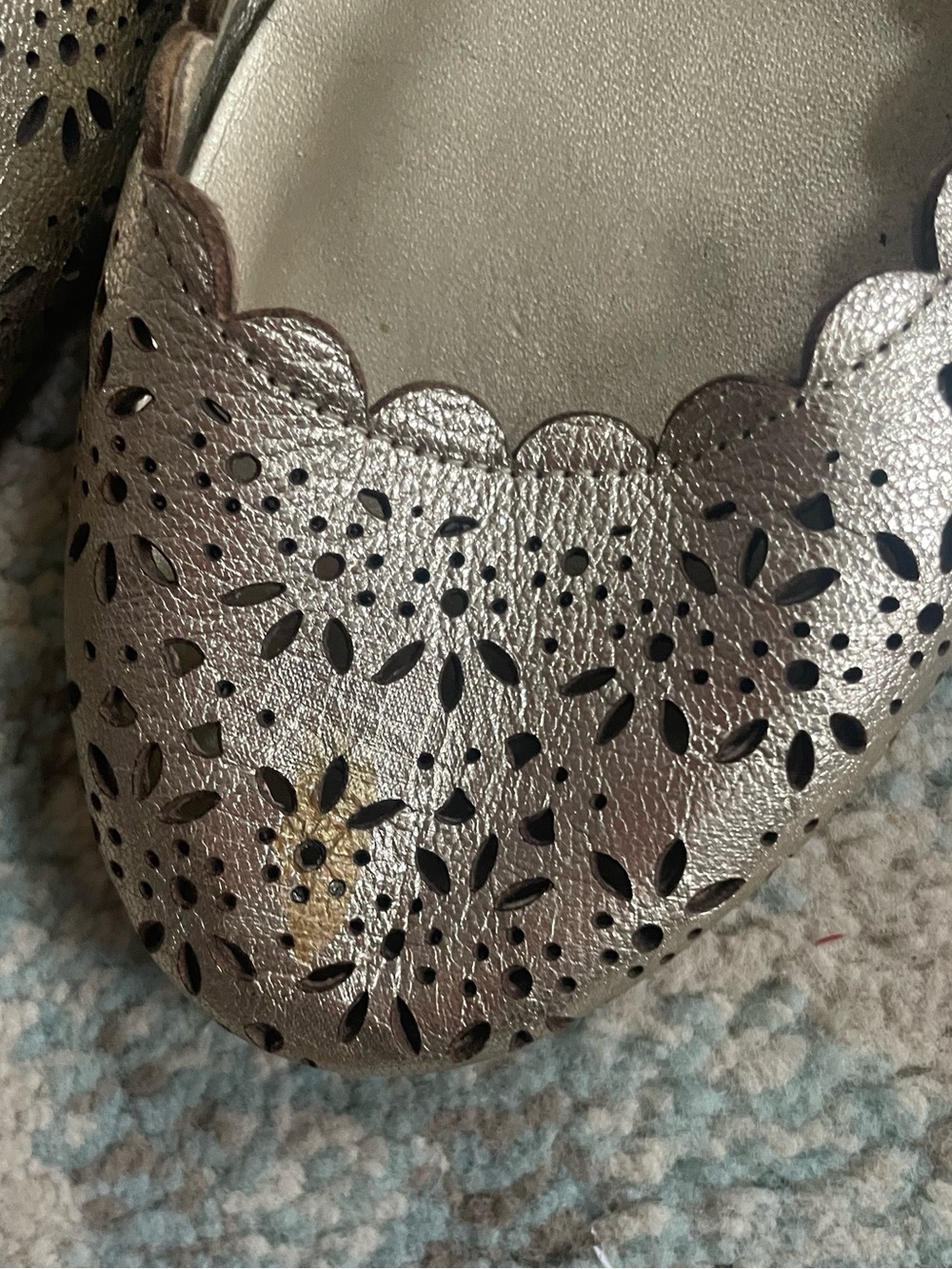COACH Eyelet Gold Leather Ballet Flats 8 - Picture 2 of 6